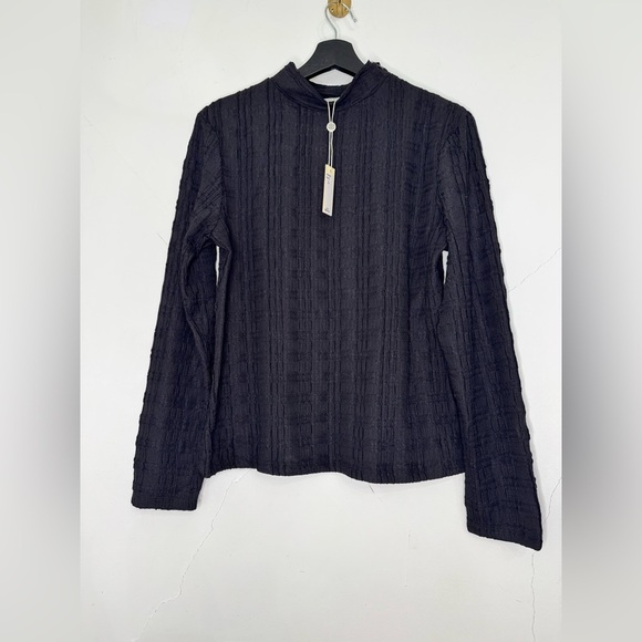 NWT Women’s Max Studio Textured Knit Mock Neck Crinkle Ribbed Lightweight Top - Picture 1 of 8